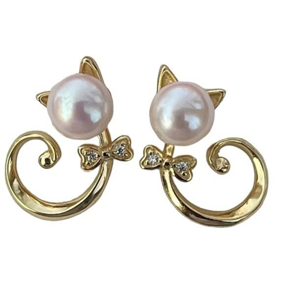 925S Gold Plated‎ 6mm White Cultured Freshwater Pearl Cat Shape Stud Earrings - Picture 5 of 14